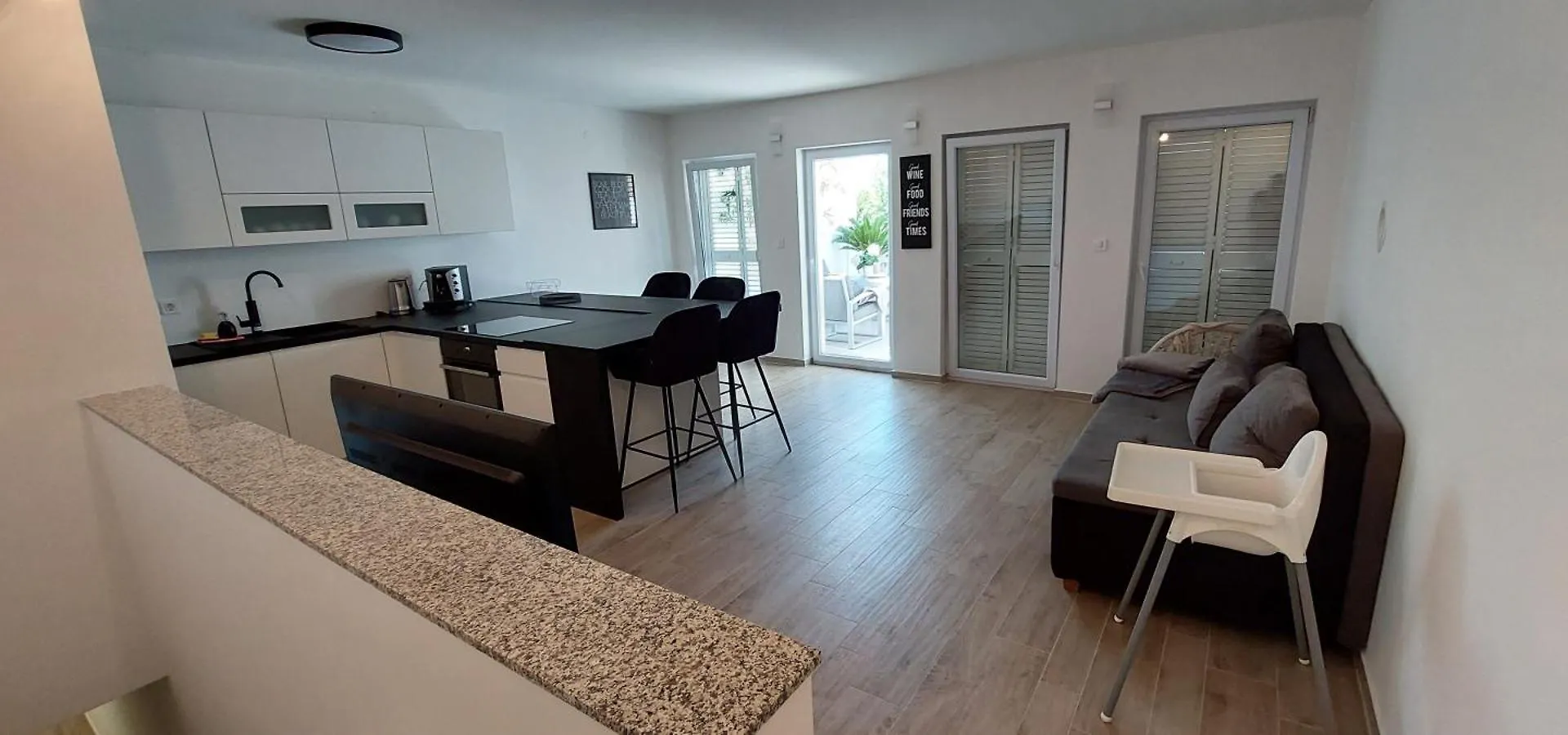Apartment Chiara Malinska 0*,  Croatia
